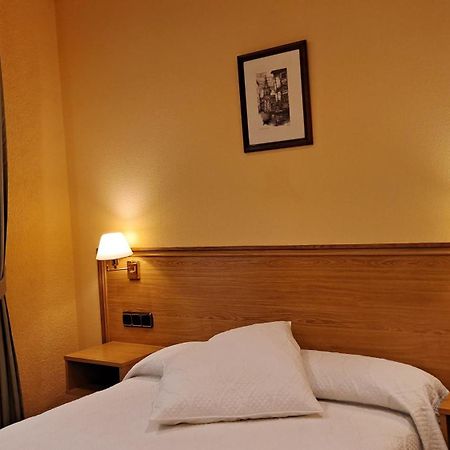 Pension La Concha San Sebastián Exteriör bild