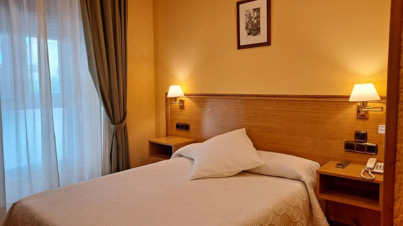 Pension La Concha San Sebastián Exteriör bild